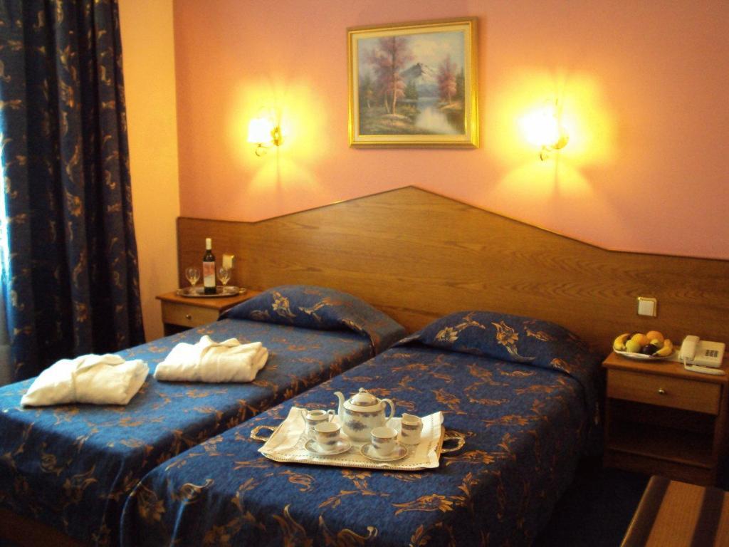 Astoria Hotel Traditional Komotiní Phòng bức ảnh